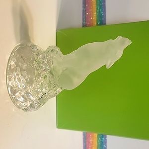 Glass Howling Wolf Figurine